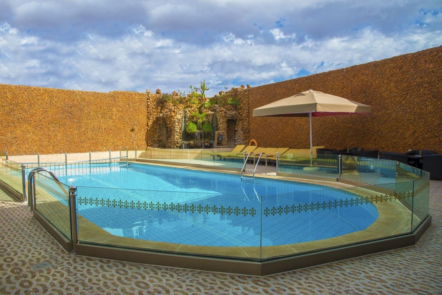 Piscine de l'Hôtel Omega